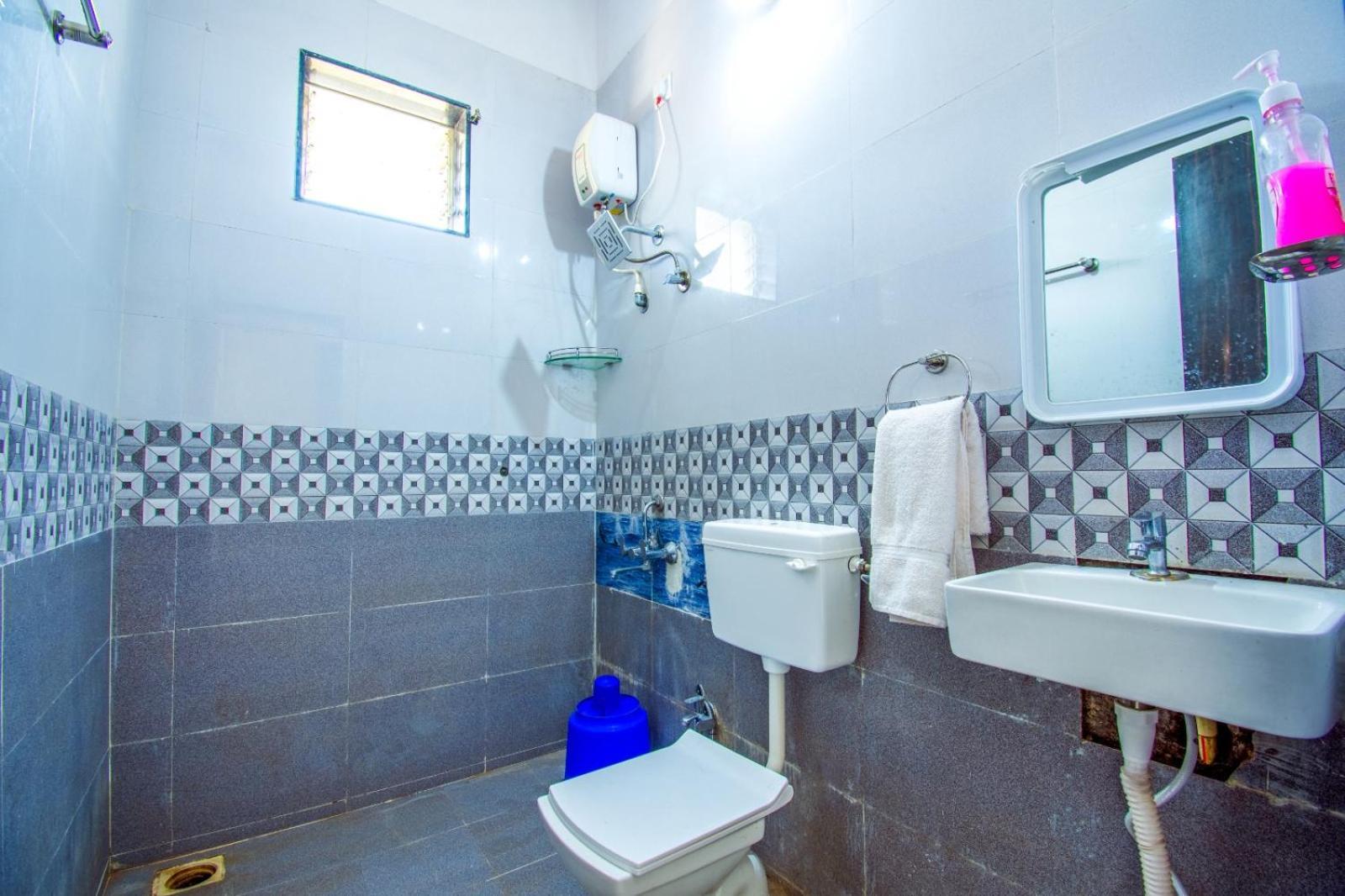 Empyrean Stay Ll 6Bhk Ll Royal Bramha Palace Ll Pvt Pool Ll Лонавала Экстерьер фото