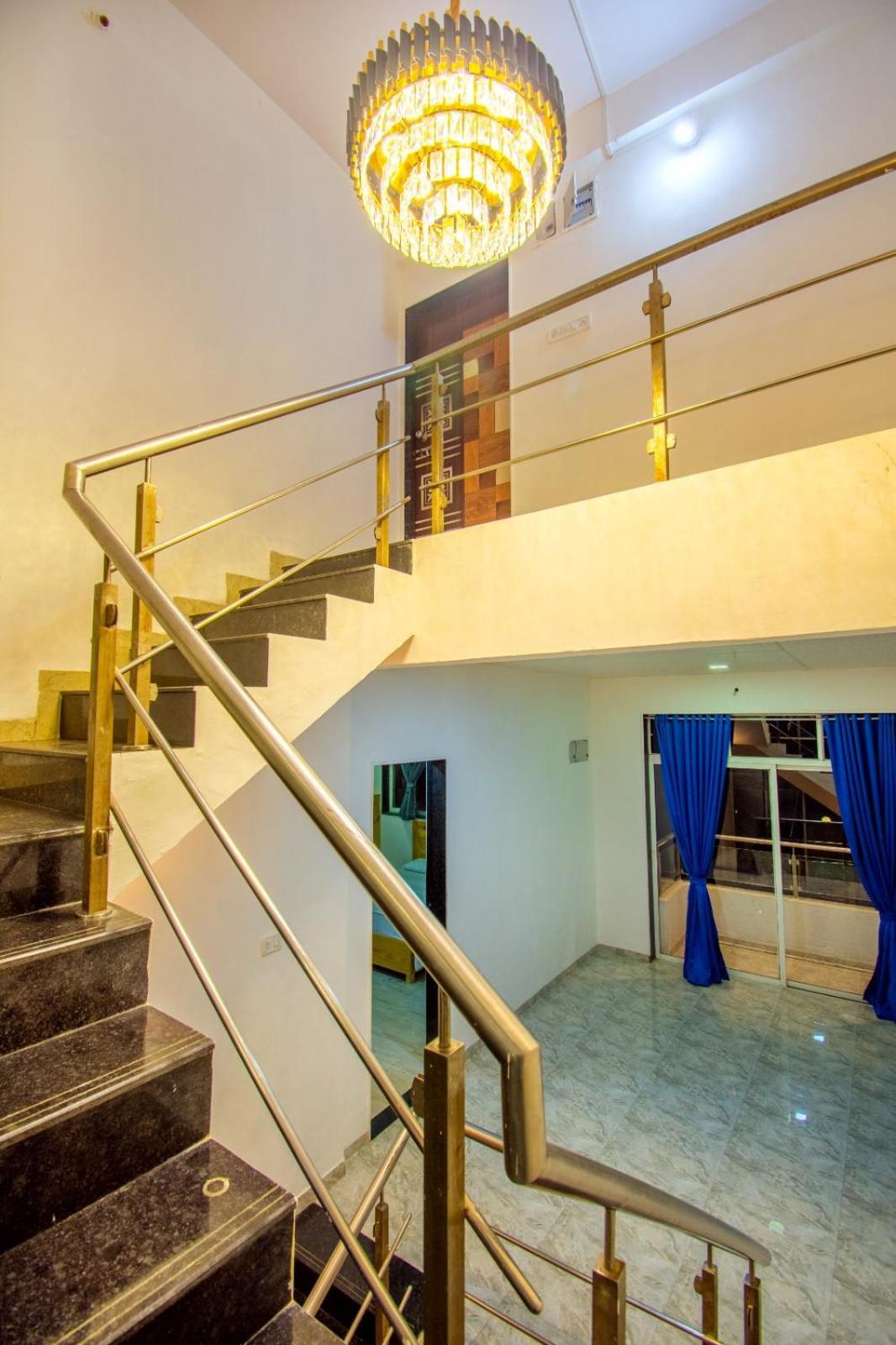 Empyrean Stay Ll 6Bhk Ll Royal Bramha Palace Ll Pvt Pool Ll Лонавала Экстерьер фото